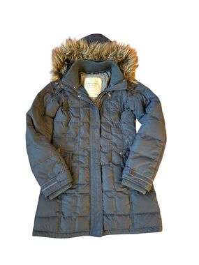 Abercrombie & Fitch womens Navy Blue Puffer Coat with Faux Fur Trimmed Hood